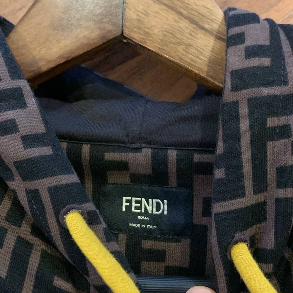 🏆 Used like new Men’s Fendi Hoodie